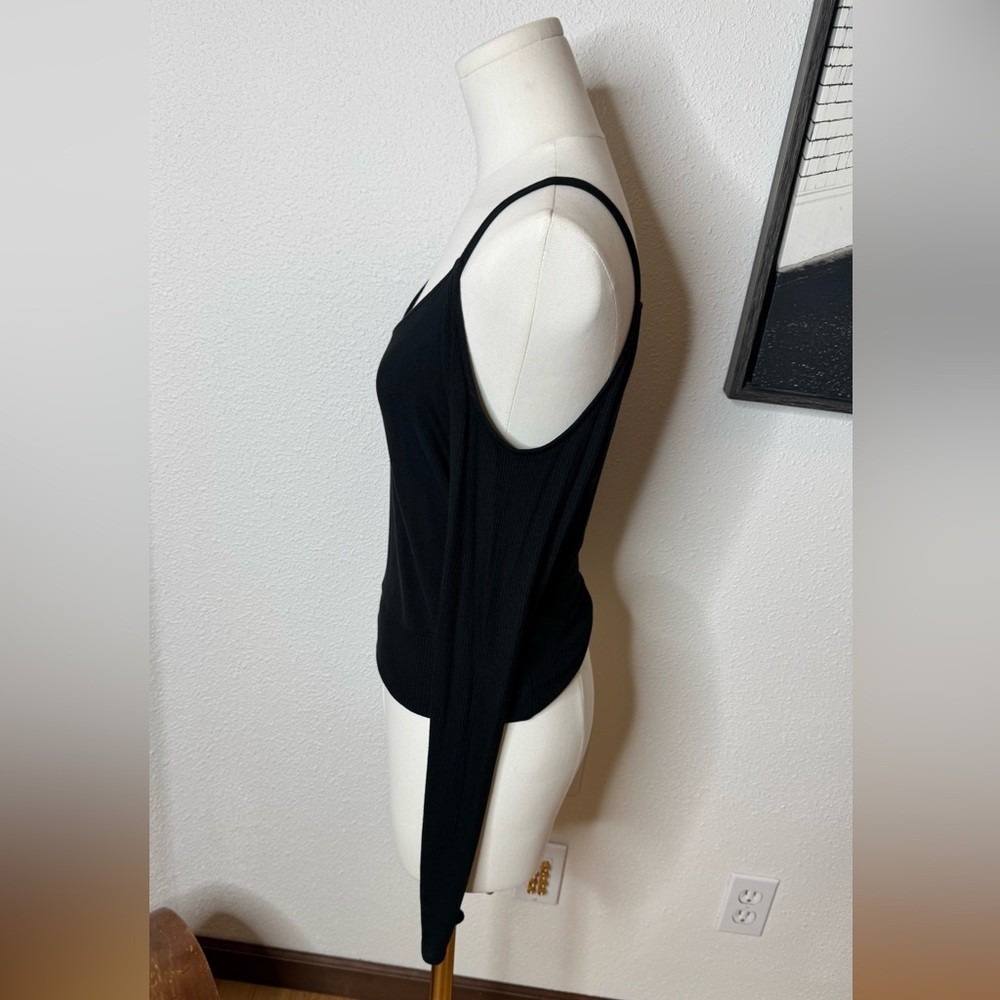 NWOT Alo Yoga Evolve Long Sleeve Top - Picture 4 of 9